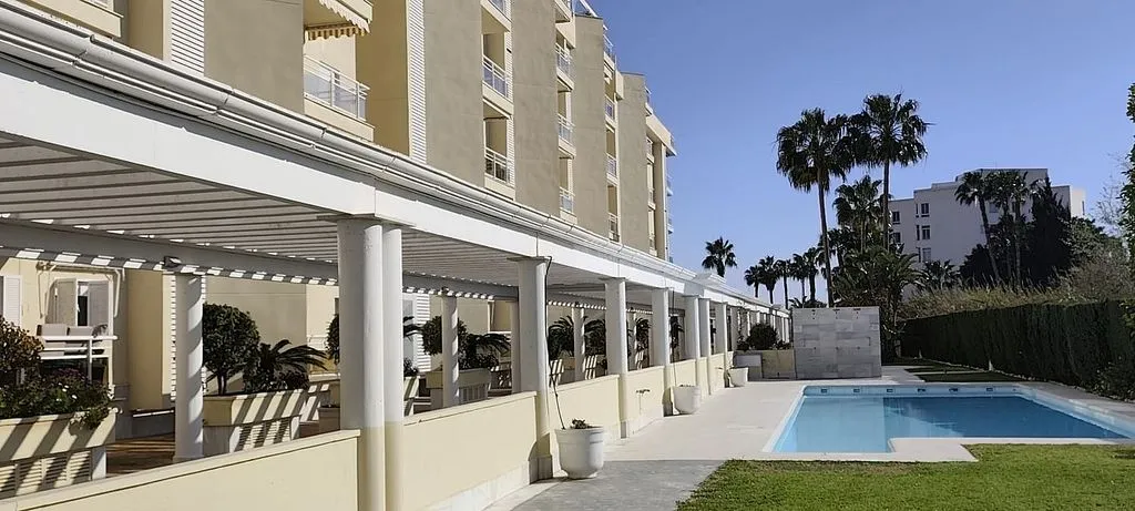 pool_area