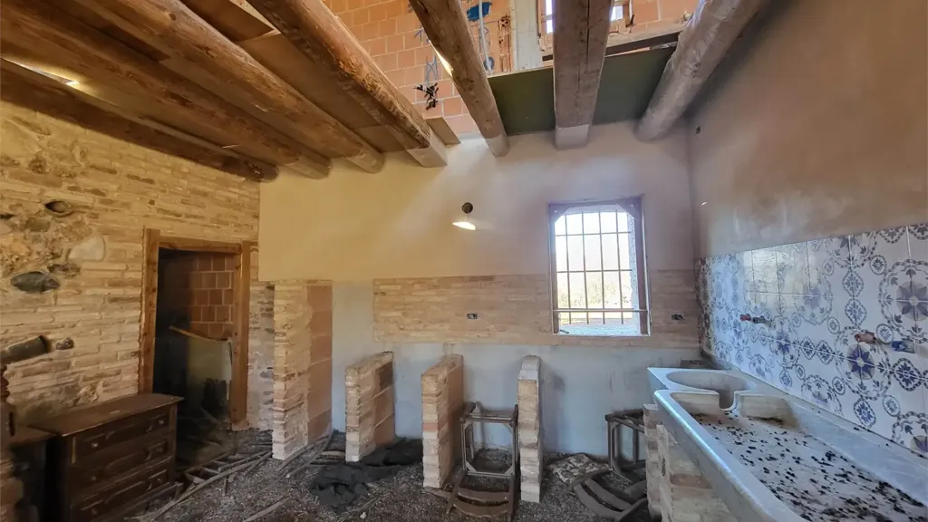 Bathrooms - Rustic Home with Traditional Features in Montebelluna