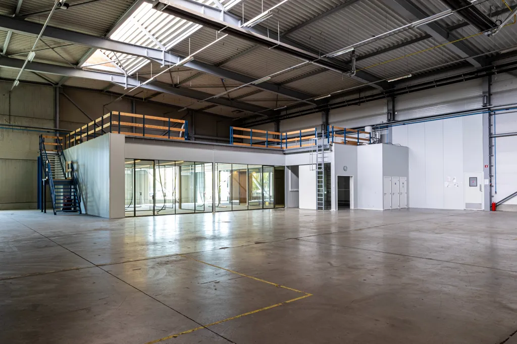 Pièces - Magasin Fonctionnel dans le Parc d'Affaires Evolis à Harelbeke