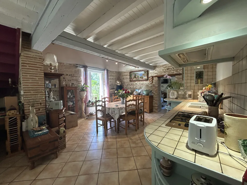 Cuisine - Maison avec Mezzanine et Terrain à Saint Sixte