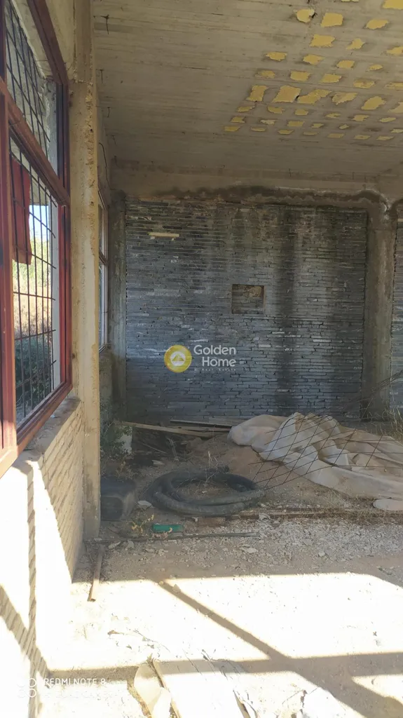 Stanze - Retail Unit with Loading Bay in Nireas Coast