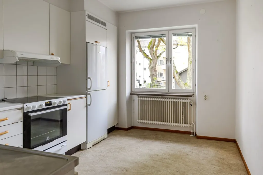Köök - Bright Apartment with Balcony in Stockholm