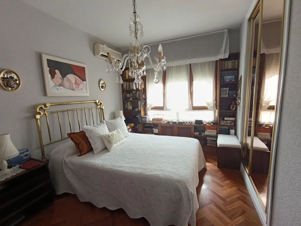 Chambres - Fully Furnished Flat with Balcony in Centro-Calatrava