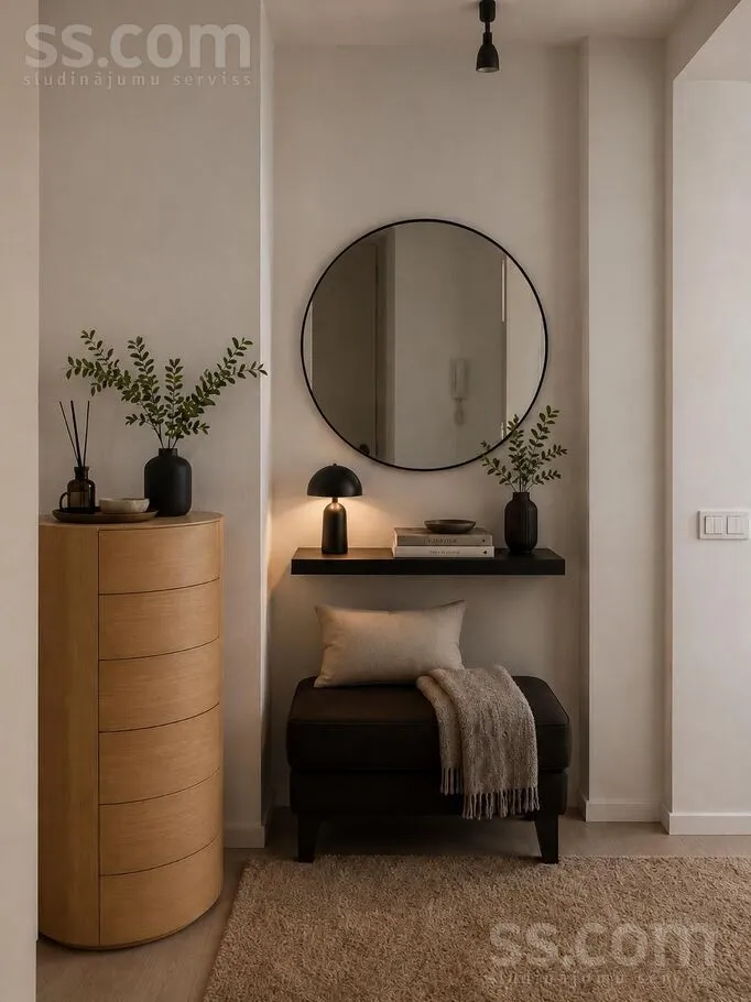 Entrée - Renovated Apartment with Parking in Riga Centre