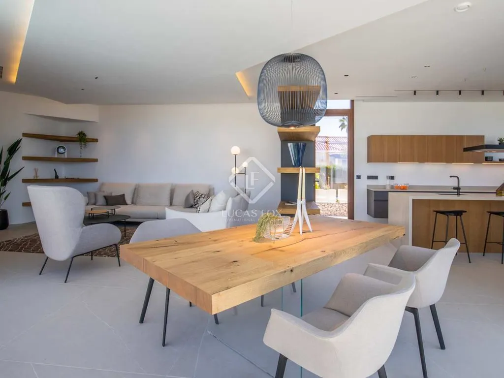 Dining Room - Luxury Villa with Sea View in La Nucía