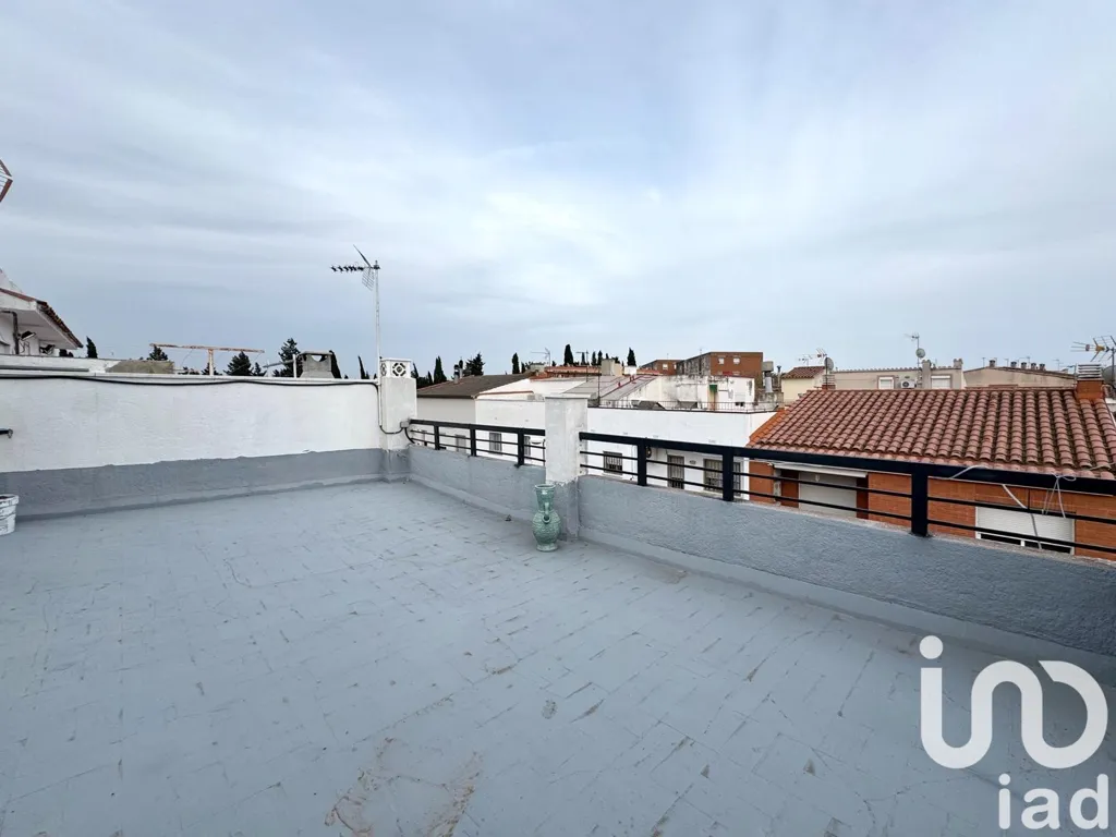 Terrasse - Twin-Storey House with Multiple Terraces in Cambrils