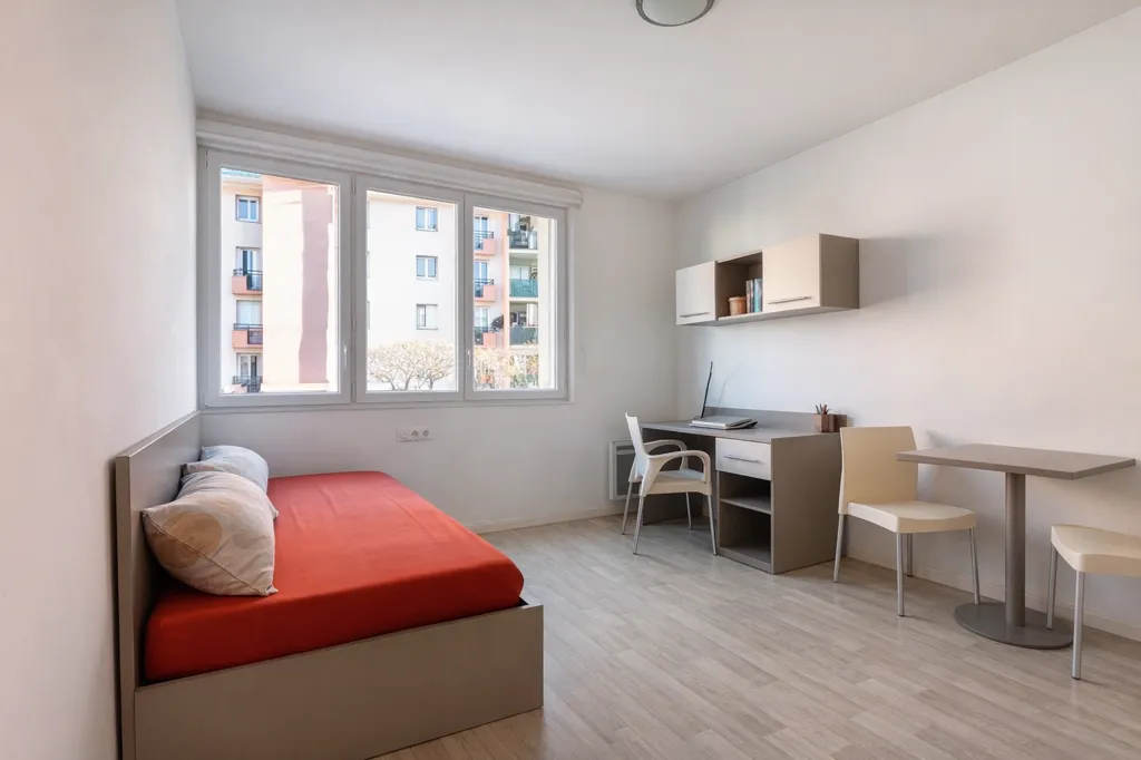 Chambres - Studio Neuf à Perpignan, Proche Commerces