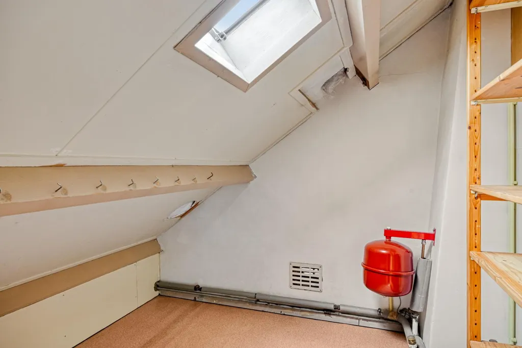 Pièces - Two-Storey House with Garage in Zwolle