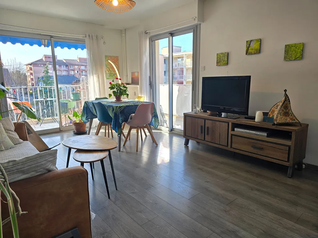 Séjour - Appartement 3 Pièces avec Balcon à GAP