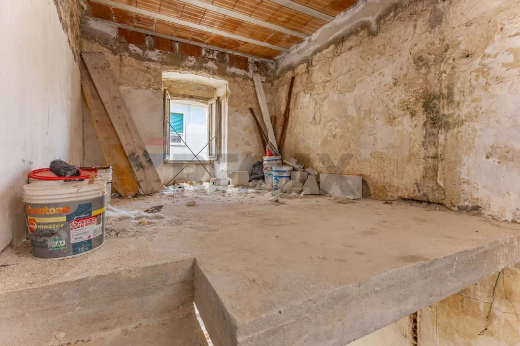 Toad - Semi-detached House with Terrace in Triggiano