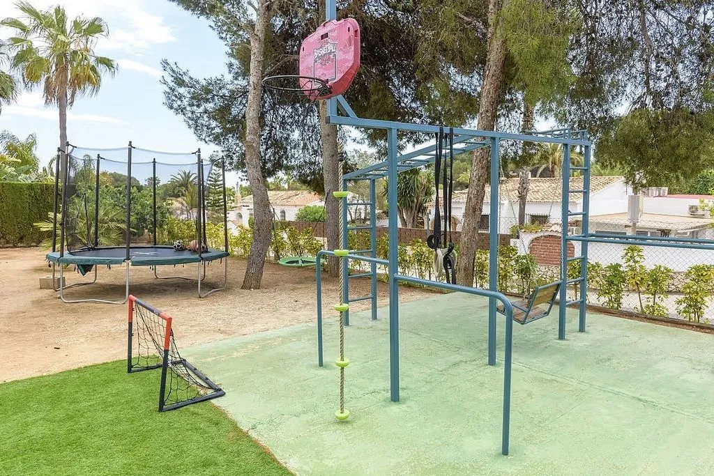 Garden - Chalet with Sea View and Pool in Cap Martí