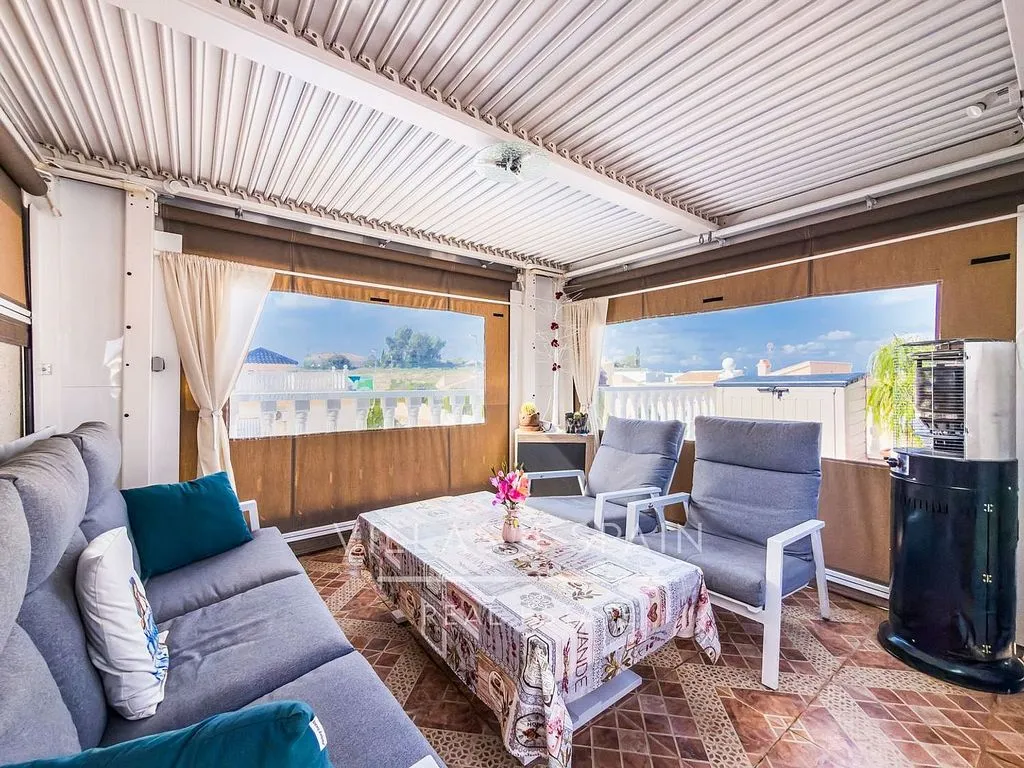 Terrass - Three-Bedroom House with Pool in Ciudad Quesada