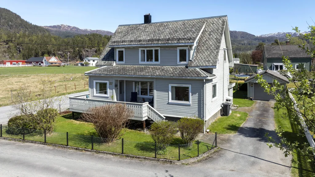 Extérieur - Tudor-Style Cottage with Garden in Sauda