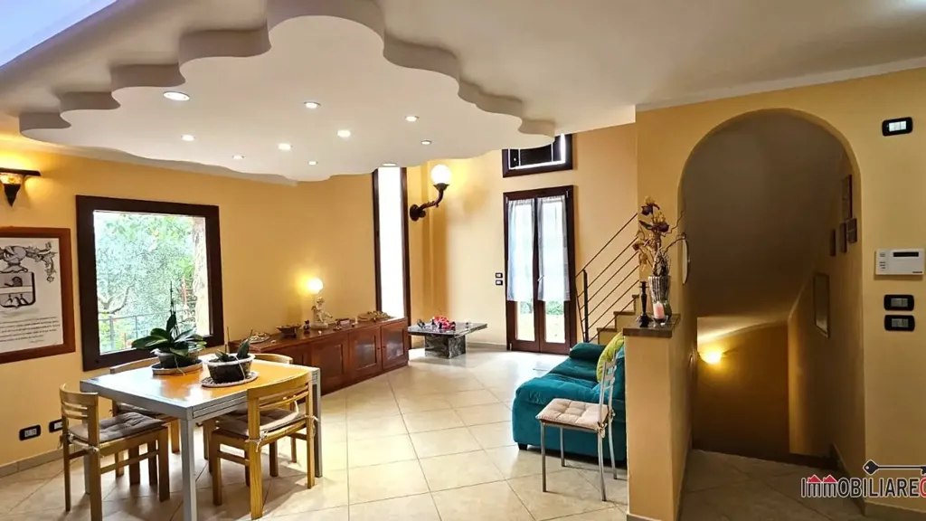 Maison 6 pièces à IT