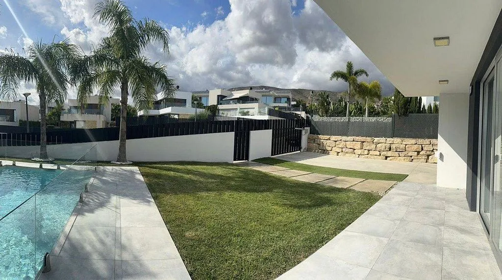 Piscina - Modern Villa with Pool in Finestrat