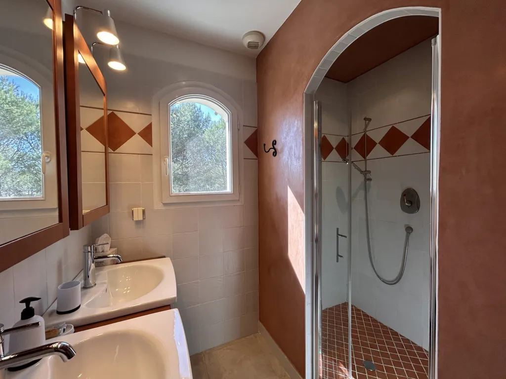 Bagni - Luxury Villa with Golf Access in Mallemort