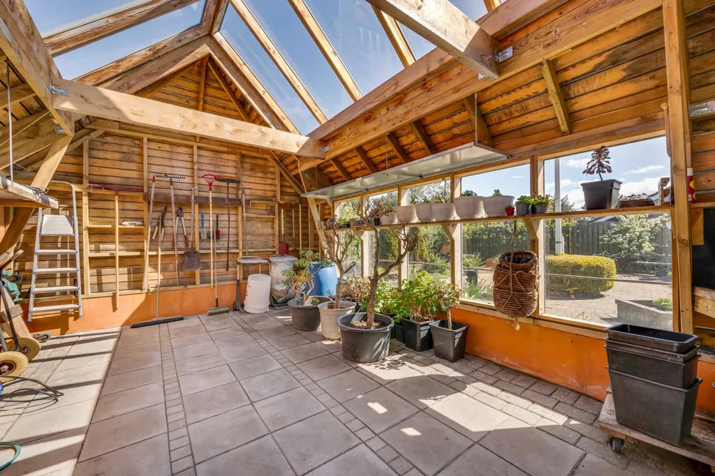 Aed - 1924 Villa with Garden in Hvide Sande