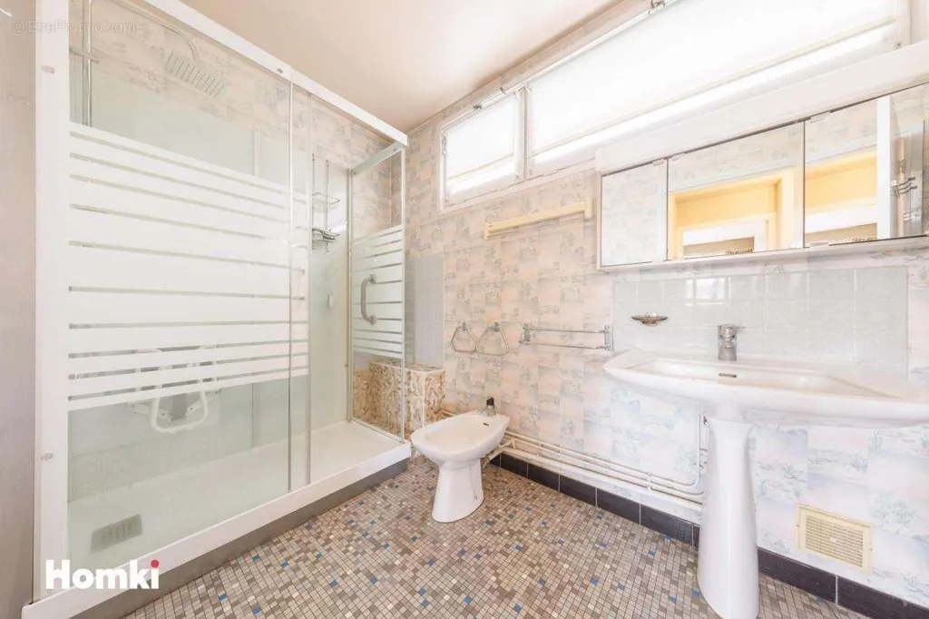 Vannitoad - Bright 3-Bed Apartment with Balcony in Clermont-Ferrand