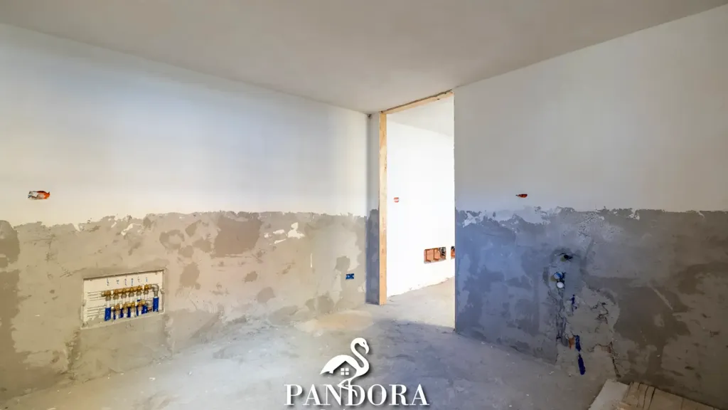 Esik - Rustic-Style Semi-Detached Villa with Terrace in Lonate Pozzolo