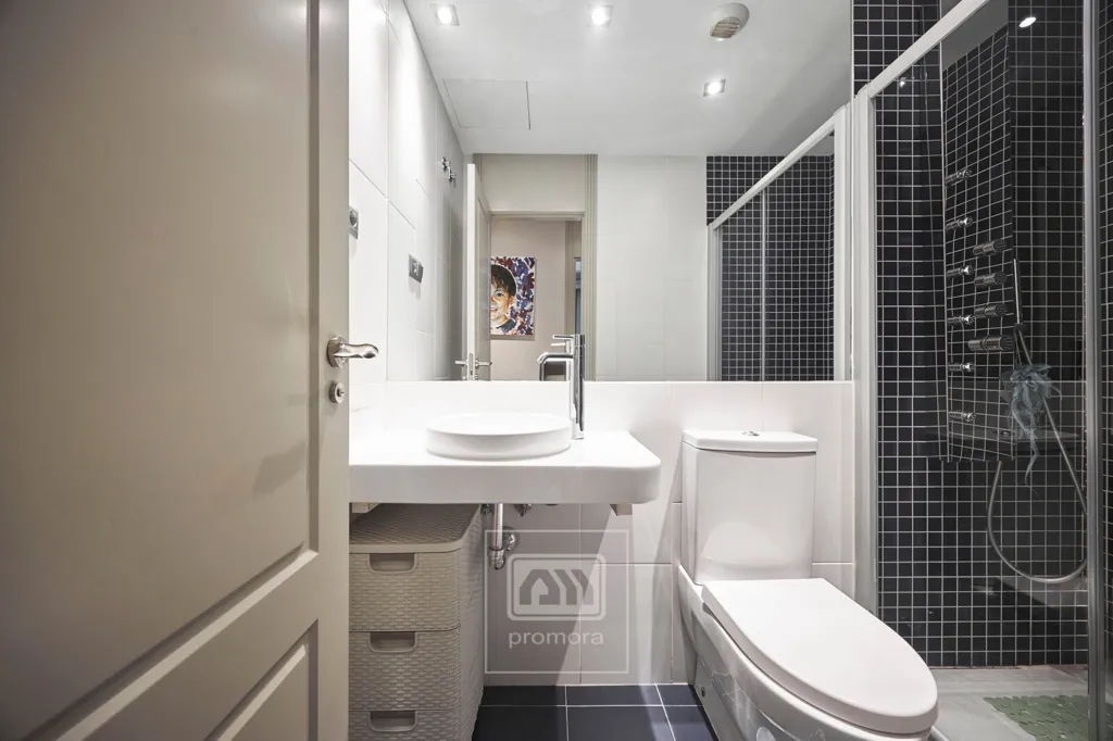 Salles de bain - Luxury Apartment with Two Terraces in Montecarmelo