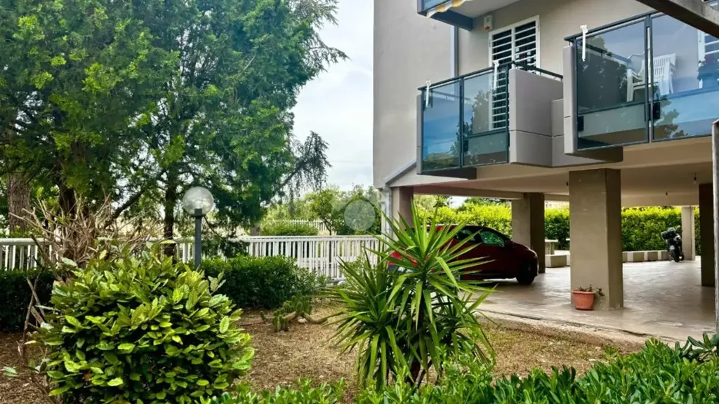 Terrasse - Top-Floor Apartment with Balcony in Loseto