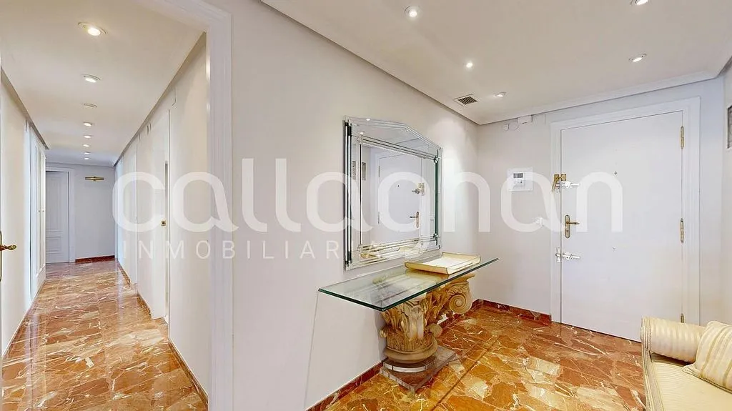 hallway_entrance
