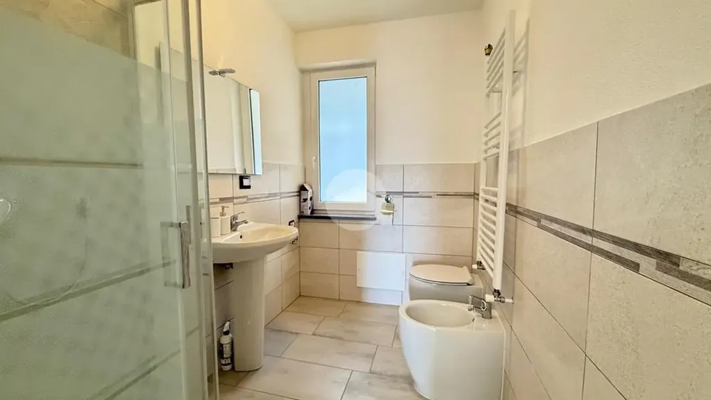 Salles de bain - Trilocale with Balcony in Rubiana