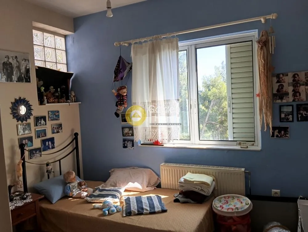 4-toaline maja asukohas GR