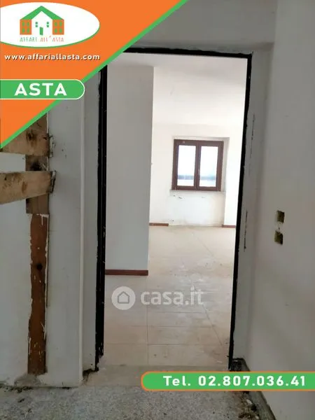 Ingresso - Three-Bedroom Apartment with Balcony in Palestro