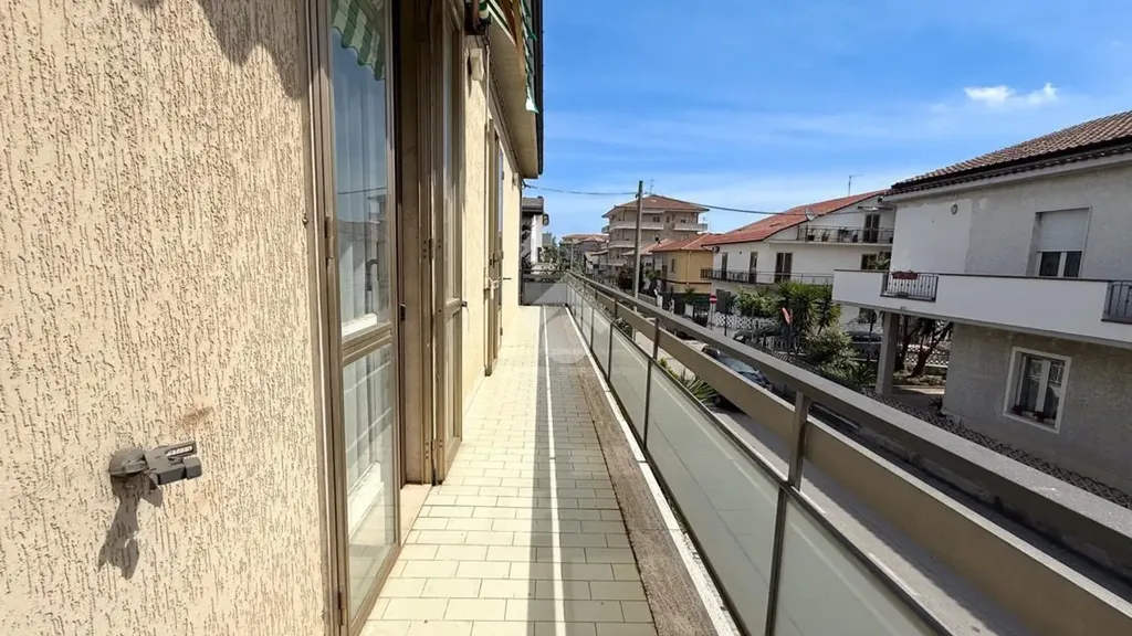 Balcone - Two-Level Villa with Garden in Sambuceto