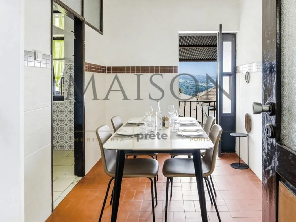 Salle à manger - Historic House with Commercial Space in Penafiel