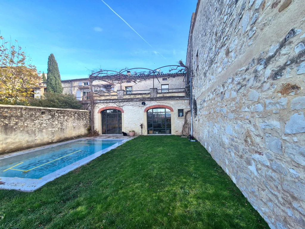 Aed - Luxury House with Pool in Puygiron