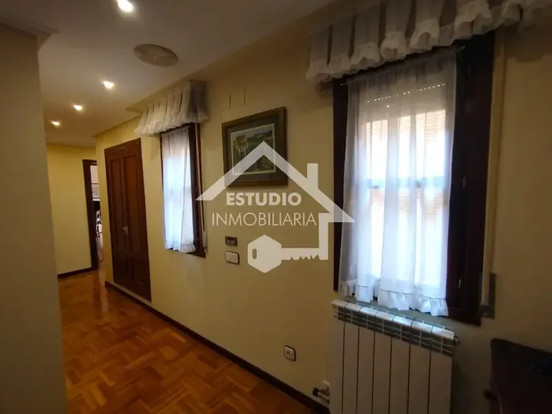 Ingresso - Central Flat with Parking in Viana