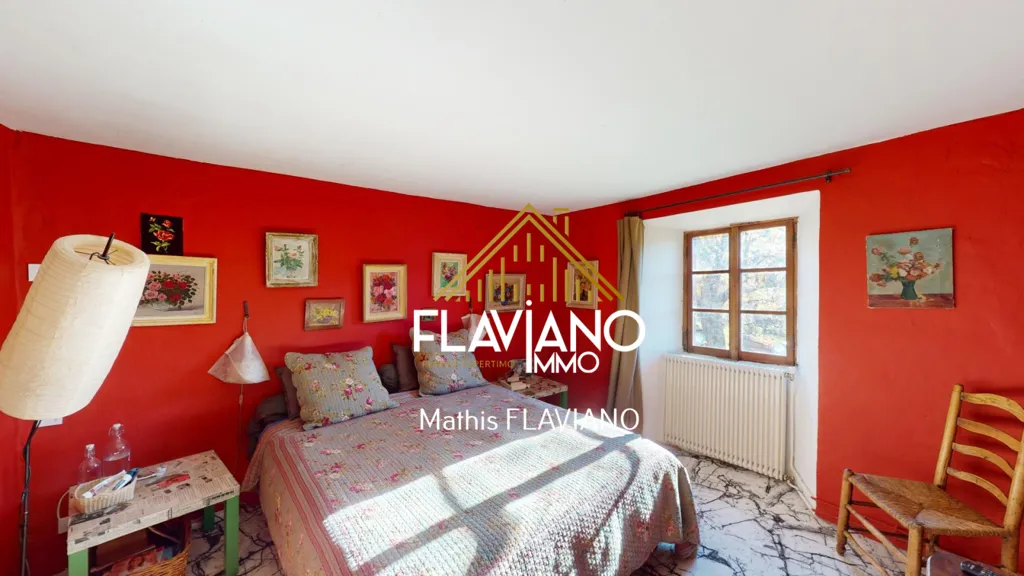 Chambres - Ancienne Ferme Rénovée avec Vue Panoramique à Barcelonnette