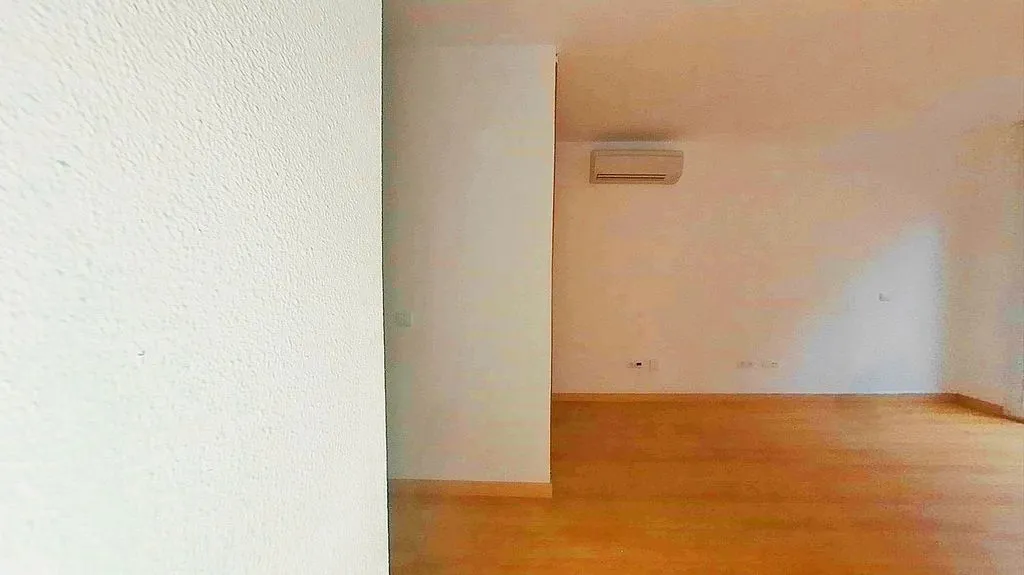Pièces - Studio with Balcony in Valdeacederas