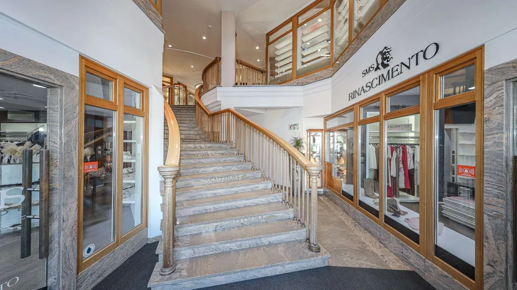 Pièces - Exclusive Office in Kitzbühel City Centre