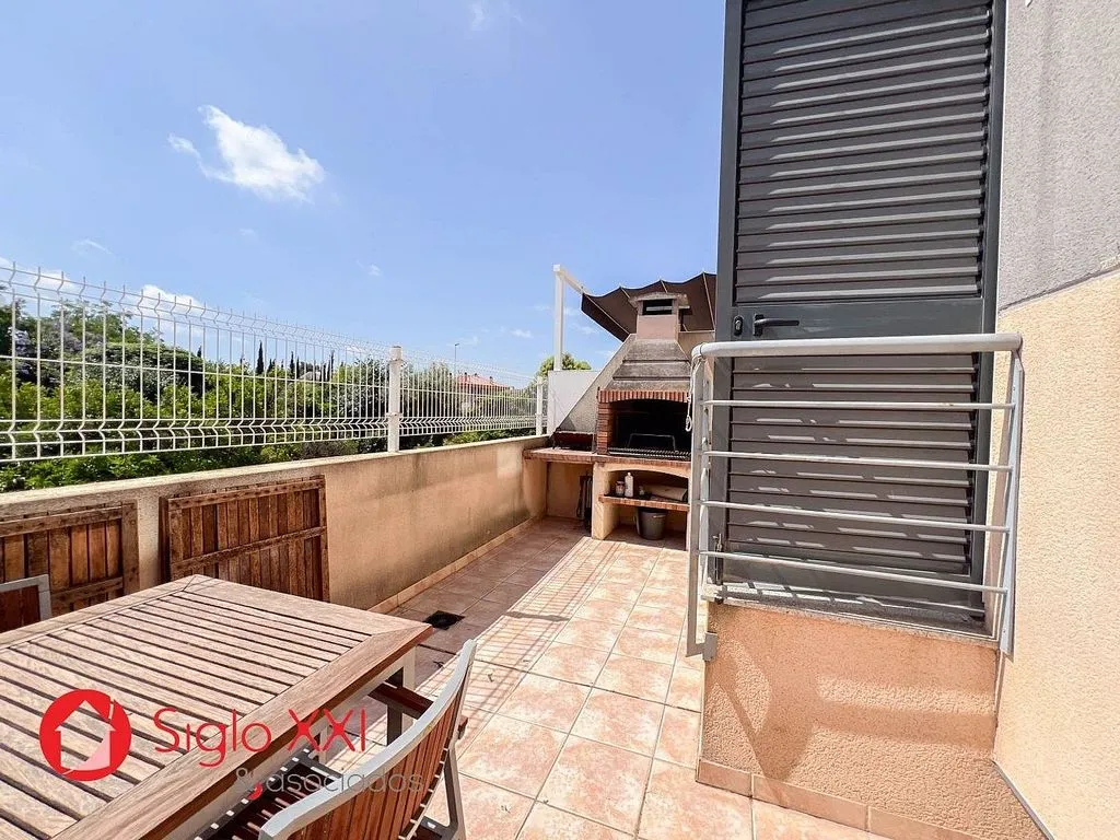 Terrass - Terraced House with Balcony in La Vila-Darremur