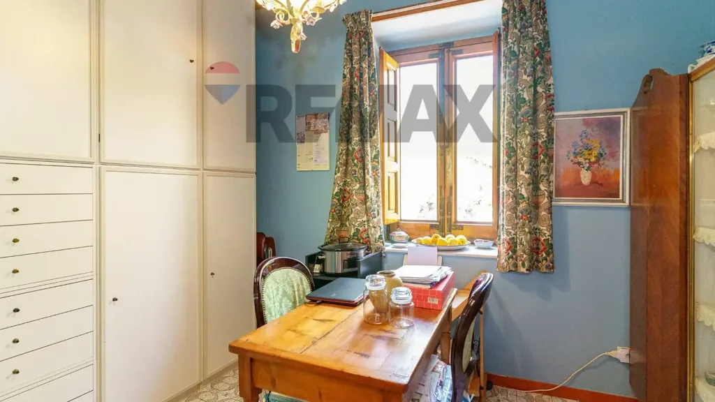 Bureau - Villa with Panoramic Pool in Biancavilla