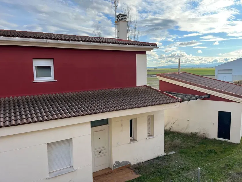 Exterior - Chalet with Garden near Avila