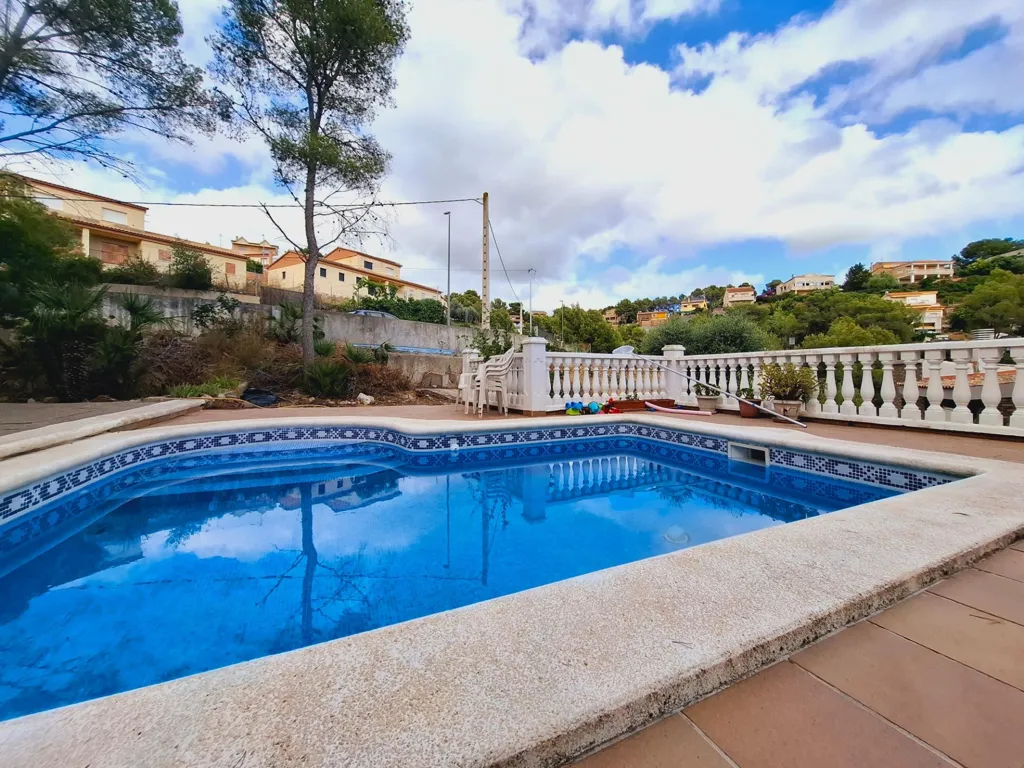Bassein - Detached House with Pool in Valldemar, Calafell