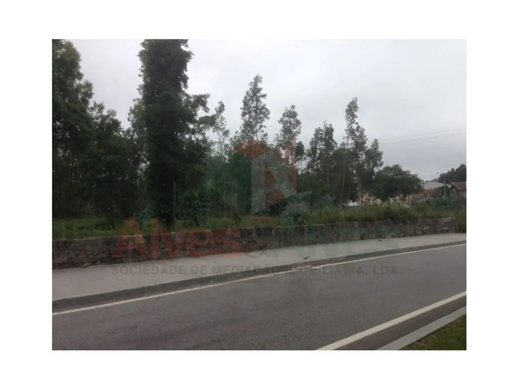 Jardin - Building Land in Residential Area, Maia