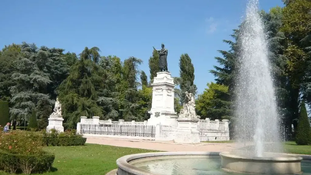 Luxury Apartment with Balcony in Mantua