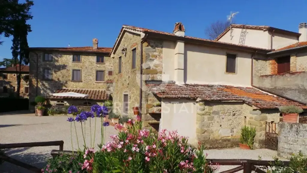 Giardino - Historic Hamlet with Pool in Anghiari