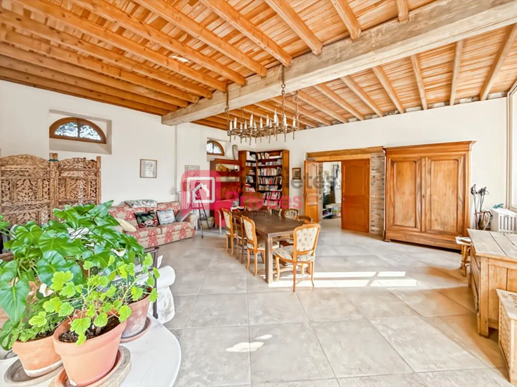 Salle à manger - Maison avec Deux Habitations et Grand Terrain à Sergines