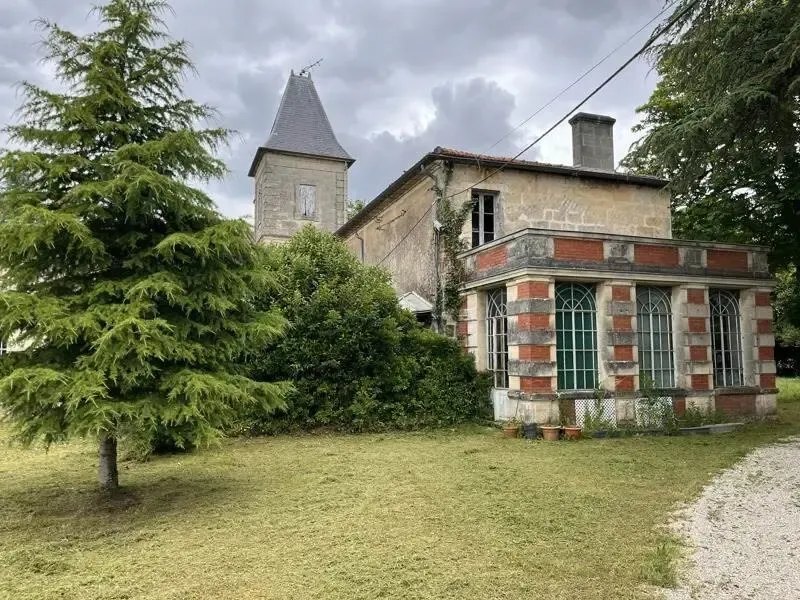 Extérieur - Château à Réaménager avec Parc à Arveyres