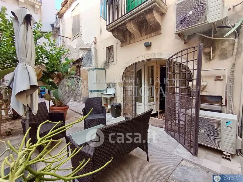 Jardin - Rustic Flat near Calarossa Beach, Siracusa