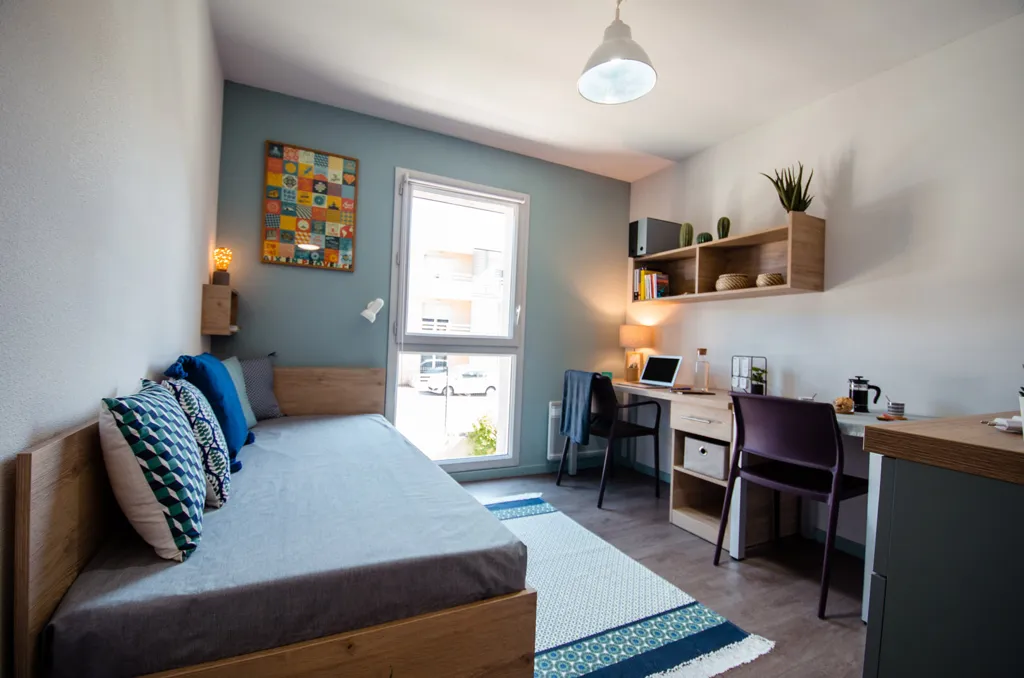 Chambres - Studio Meublé avec Parking à Aix-en-Provence