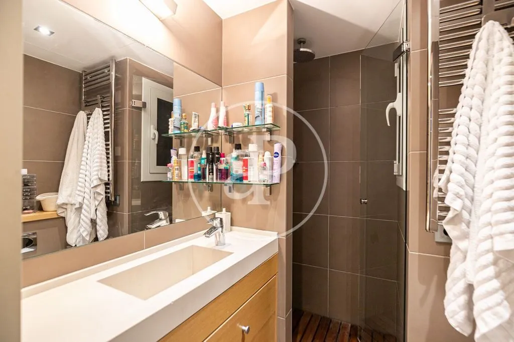 Salles de bain - Luxury Flat with Terrace in Tres Torres, Barcelona