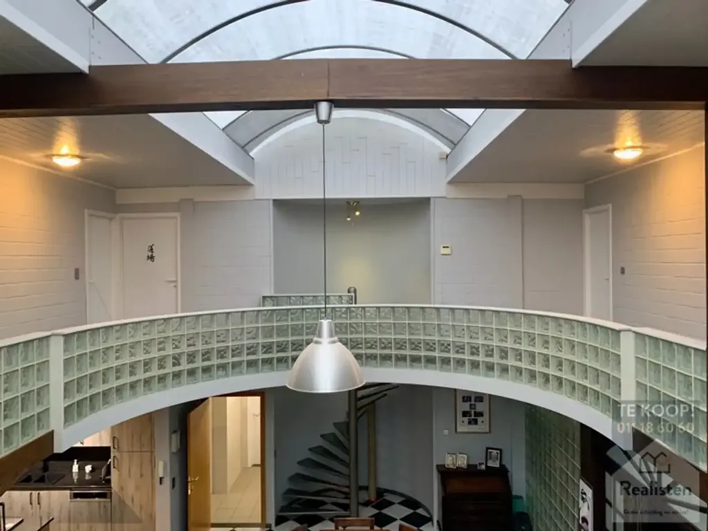 Commercial property in Beringen