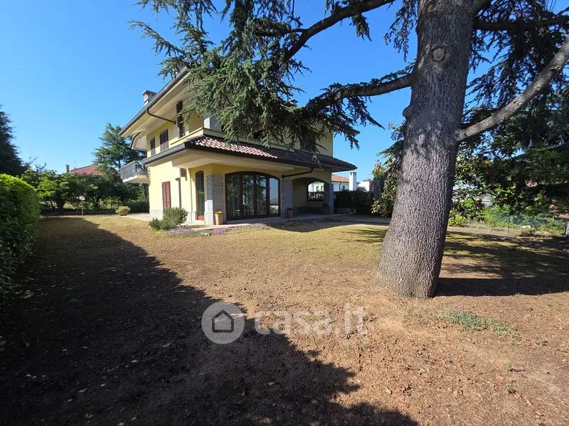 Aed - Exclusive Villa Apartment with Garden in Chieri